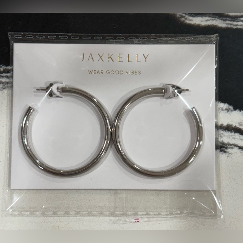 Jax Kelly Silver Hoop Earrings NWT